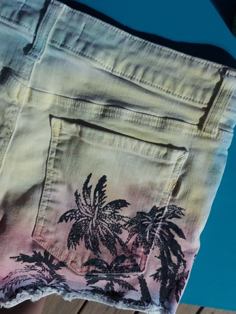 Dakota Collective Ombre Palm-Print Denim Shorts - Picture 9 of 12